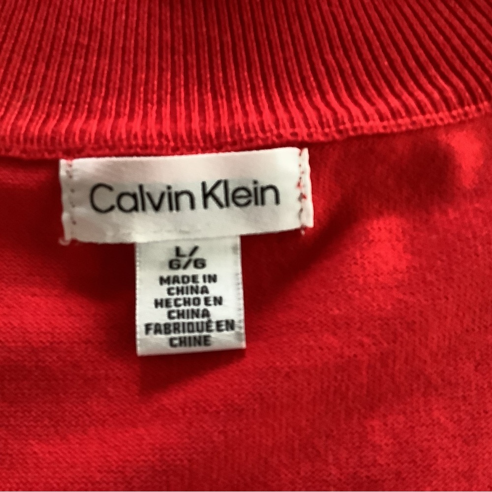 Classic Calvin Klein Red Knit with Gold Logo Accent L NWT - Picture 3 of 5